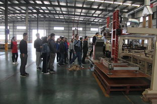 居然之家樂屋裝飾精英團隊赴揚子地板參觀交流，深化木地板合作與創(chuàng)新